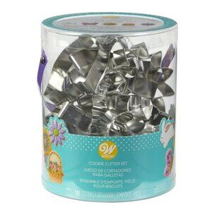 Brand New Wilton Easter Cookie Cutters Set, 18-Count Tub.